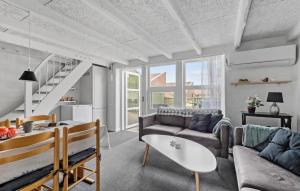 2 Bedroom Nice Home In Hemmet