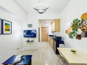 1BR Condotel with Balcony at SM Light Residences #LT06