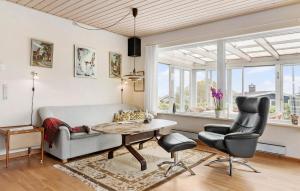 Amazing Home In Augustenborg