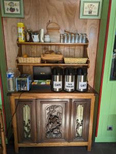Hotels Auberge Des Pins : photos des chambres