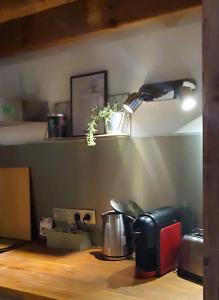 Les Halles superbe studio 4 personnes Wi-Fi Climatisation Netflix cœur de ville et historique