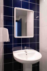 Bed in a 8-Mixed Dorm (Ensuite) room in Sea Hostel Barcelona