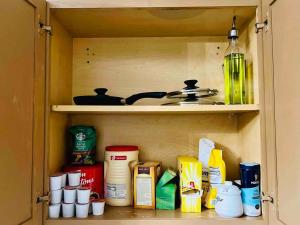 KING Bed Cozy First Floor Apt 25Mins to Falls