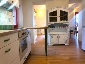 Five maple home for families and wild nature lovers