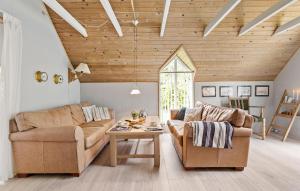 2 Bedroom Beautiful Home In Thyholm