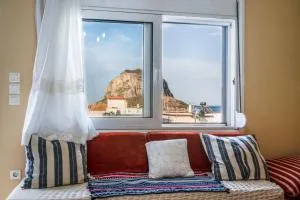 Helen's apartment with amazing view - Yéfira