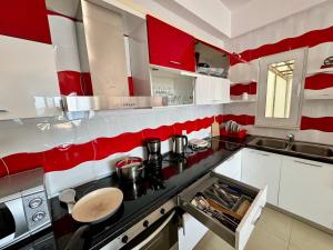 Red Infinity SeaView Apartment Saranda
