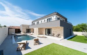 Gorgeous Home In Miranje Donje