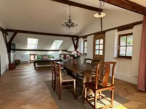 Am historischen Marktplatz - Neubeuern