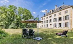 Marraycourt, Chateau-Chambre d'Hotes - Avrilly