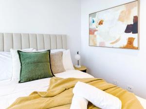 Brilliant Collins Wharf Waterfront Condo