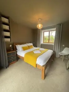 Brick Barn - Maplestead