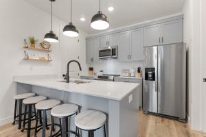 Three-Bedroom Apartment room in Desert Retreat #73 condo
