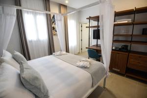 Aqueduct Boutique B&B