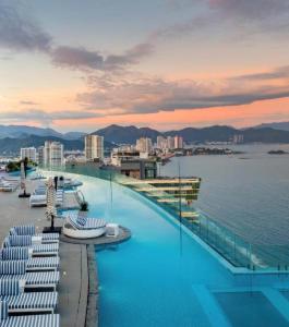 HD Panorama Nha Trang Condotel & Pool