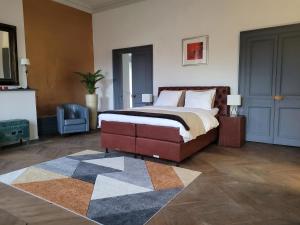 B&B / Chambres d'hotes Marraycourt, Chateau-Chambre d-Hotes : photos des chambres