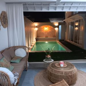 Lovely 3 BR villa with private pool