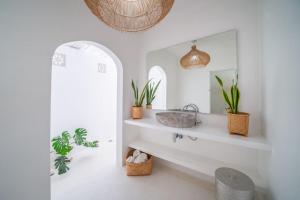 Lovely 3 BR villa with private pool