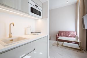 A13- Deluxe Apartments, Best Location, by BQA