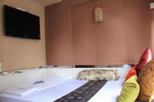Happyland Guest House