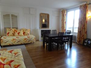 Appartements ApartHotel Francois 1er - 16eme : photos des chambres