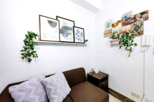 1BR Condotel with Balcony at FAME Residences #FM17