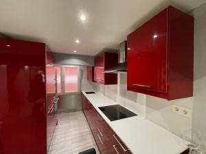 Arostegi central , apto renovado en pleno centro