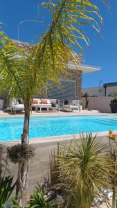 B&B / Chambres d'hotes RUE DU BAC chambre d hotes adultes only : photos des chambres