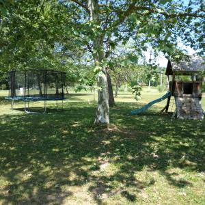 Campings Camping Les Rives du Ceou : photos des chambres