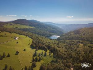 Maisons de vacances La Fermette des Vallons - Jacuzzi - Billard : photos des chambres