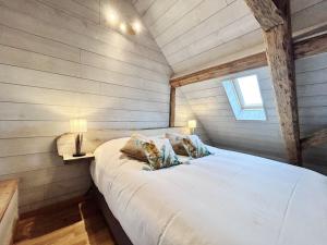 Maisons de vacances La Fermette des Vallons - Jacuzzi - Billard : photos des chambres