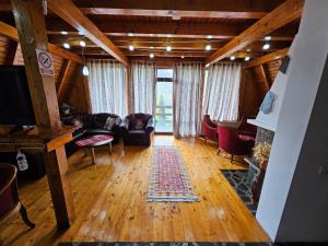 Casa Edenland Doftana