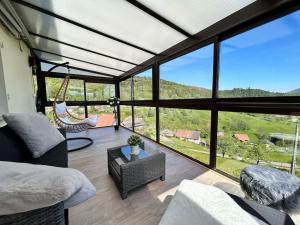 Maisons de vacances La Fermette des Vallons - Jacuzzi - Billard : photos des chambres