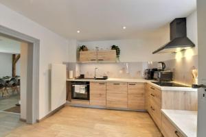 Maisons de vacances La Fermette des Vallons - Jacuzzi - Billard : photos des chambres