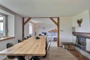 Maisons de vacances La Fermette des Vallons - Jacuzzi - Billard : photos des chambres