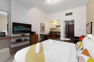 Elegant studio in Sparkle Tower by Suiteable