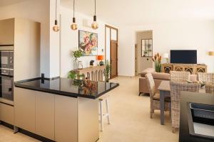 CAPRICA by Buenavilla