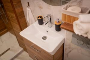 Illys Cozy Apartment Brașov Free Parking & Self Check-in