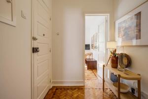 Family Tailor Made Flat in Areeiro