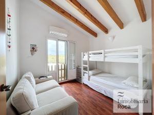 Roca Fornells, Punta Gran 5 F63
