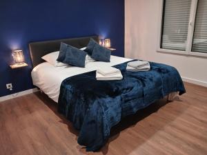 Maisons de vacances Gite avec Spa Le Rubis proche des plages du Debarquement Manche Normandie : photos des chambres