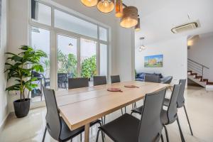 Hard to come by - modern & huge house in Sliema