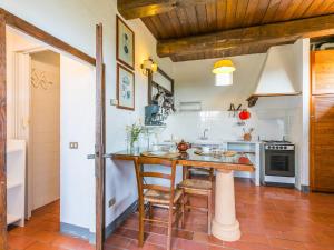 Apartment Podere Cima a Zano - Apt-Fienile PCA107 by Interhome
