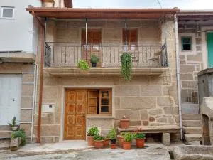 Fountain house - Maceda