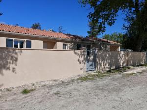 Maisons de vacances Maison proche de Royan a Meschers sur Gironde 2 chambres : photos des chambres