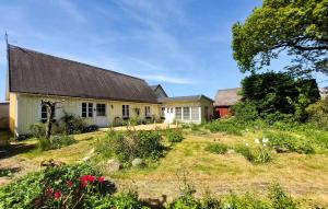 Amazing Home In Jonstorp With Kitchen