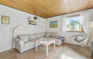 3 Bedroom Awesome Home In Vig