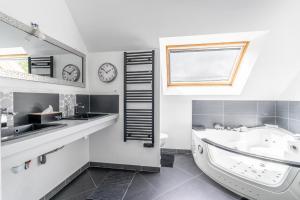 Villas Gite Ti Coz piscine interieure : photos des chambres
