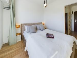 Malczewskiego Elegancki Apartament Parking & Balkon by Noclegi Renters