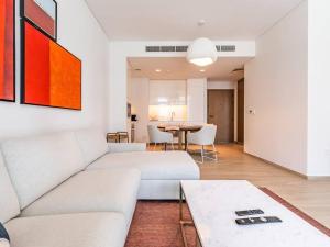 The Harbor Heights 1BR in Palace Residences Creek